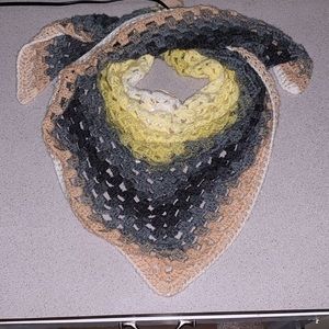 CROCHET Retro Granny Square Triangle Scarf